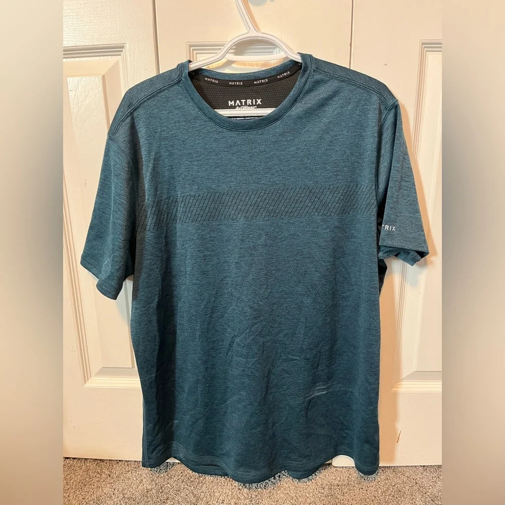 Men’s basic tee - Picture 1 of 2